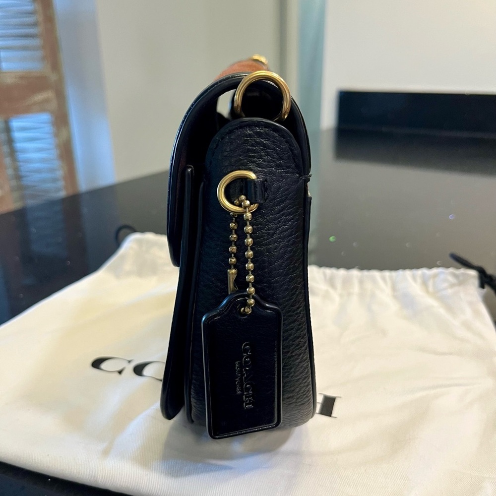 Coach Kat Saddle Bag 20 with Horse and Carriage print - Picture 9 of 15